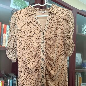 Women’s ruched button up shirt